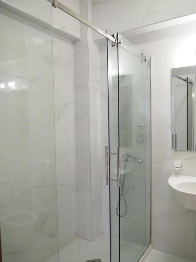 Urban Apartments Сутоморе Экстерьер фото